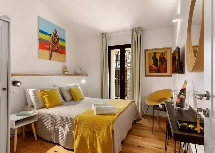 Rum i privatbostad Flaviart